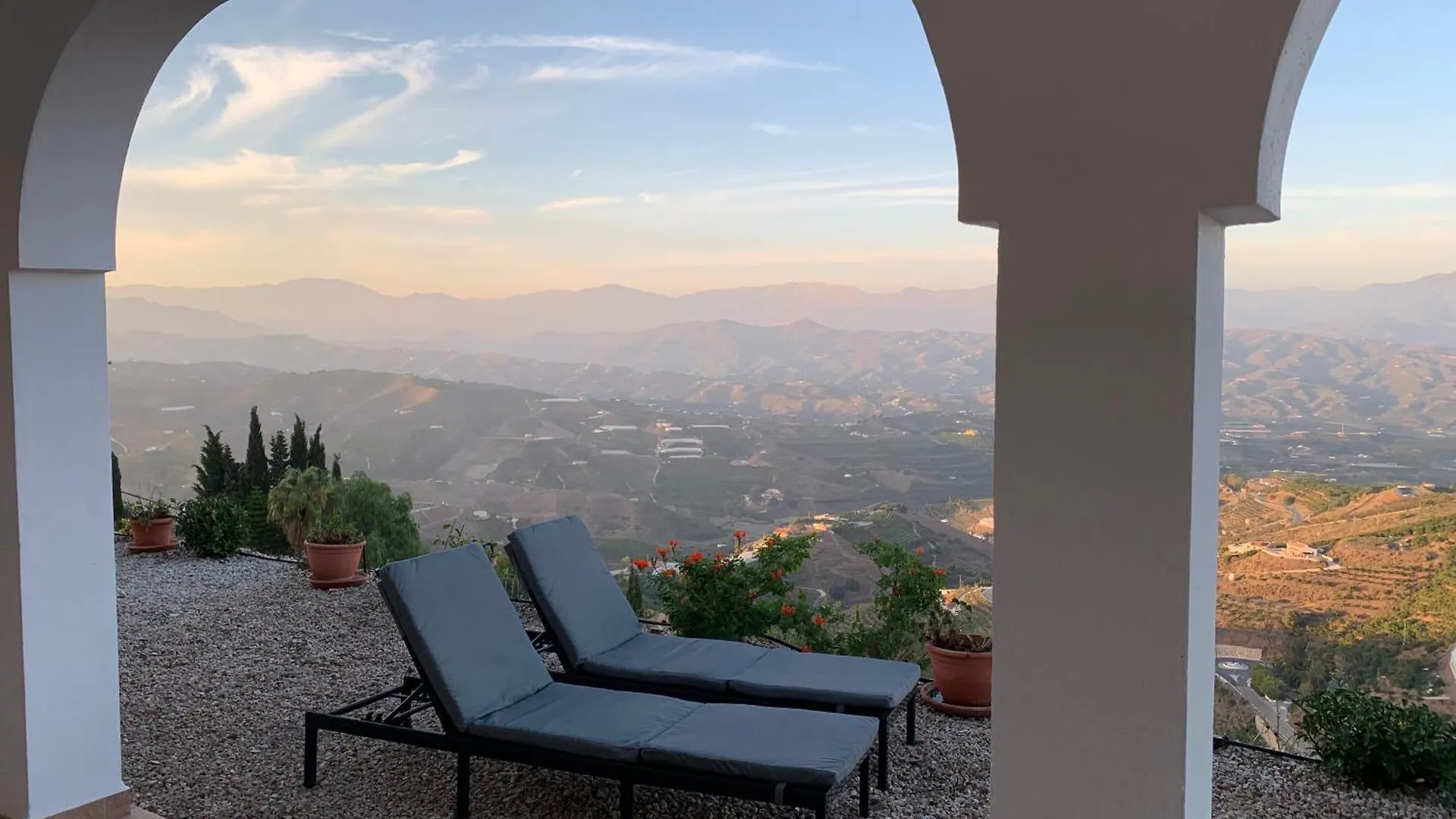 Casa Anhelando Andalucia: Hilltop Villa with Panoramic Views Iznate 0*,