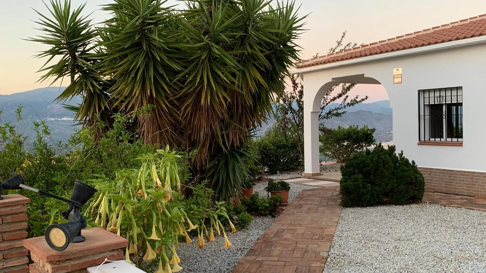 Casa Anhelando Andalucia: Hilltop Villa with Panoramic Views Iznate Spain